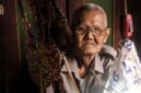 Sebuah pertunjukan panggung modern memperagakan kisah folklore Nusantara dengan perpaduan teknologi seni instalasi cahaya digital.